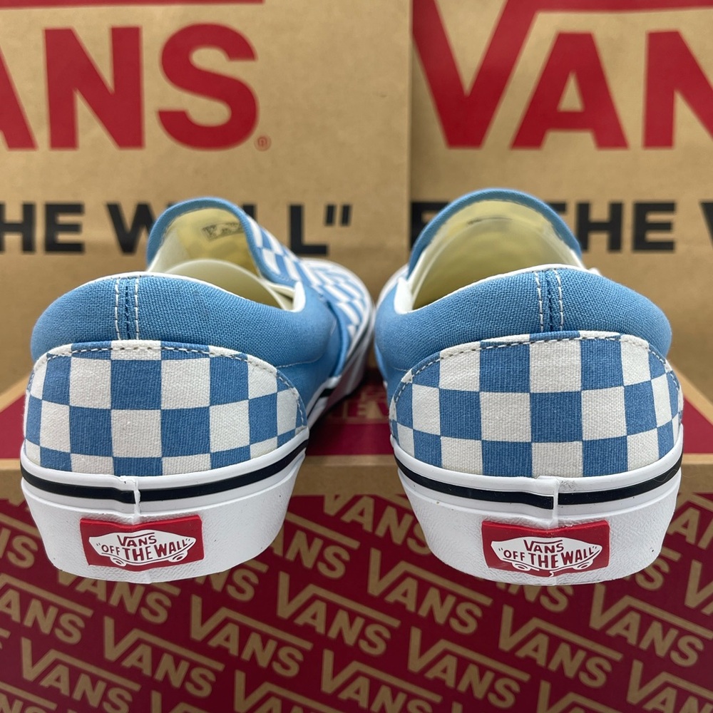 Vans Men’s Blue White Checkered Classic Slip-On
Color Theory Checkerboard - Picture 6 of 16